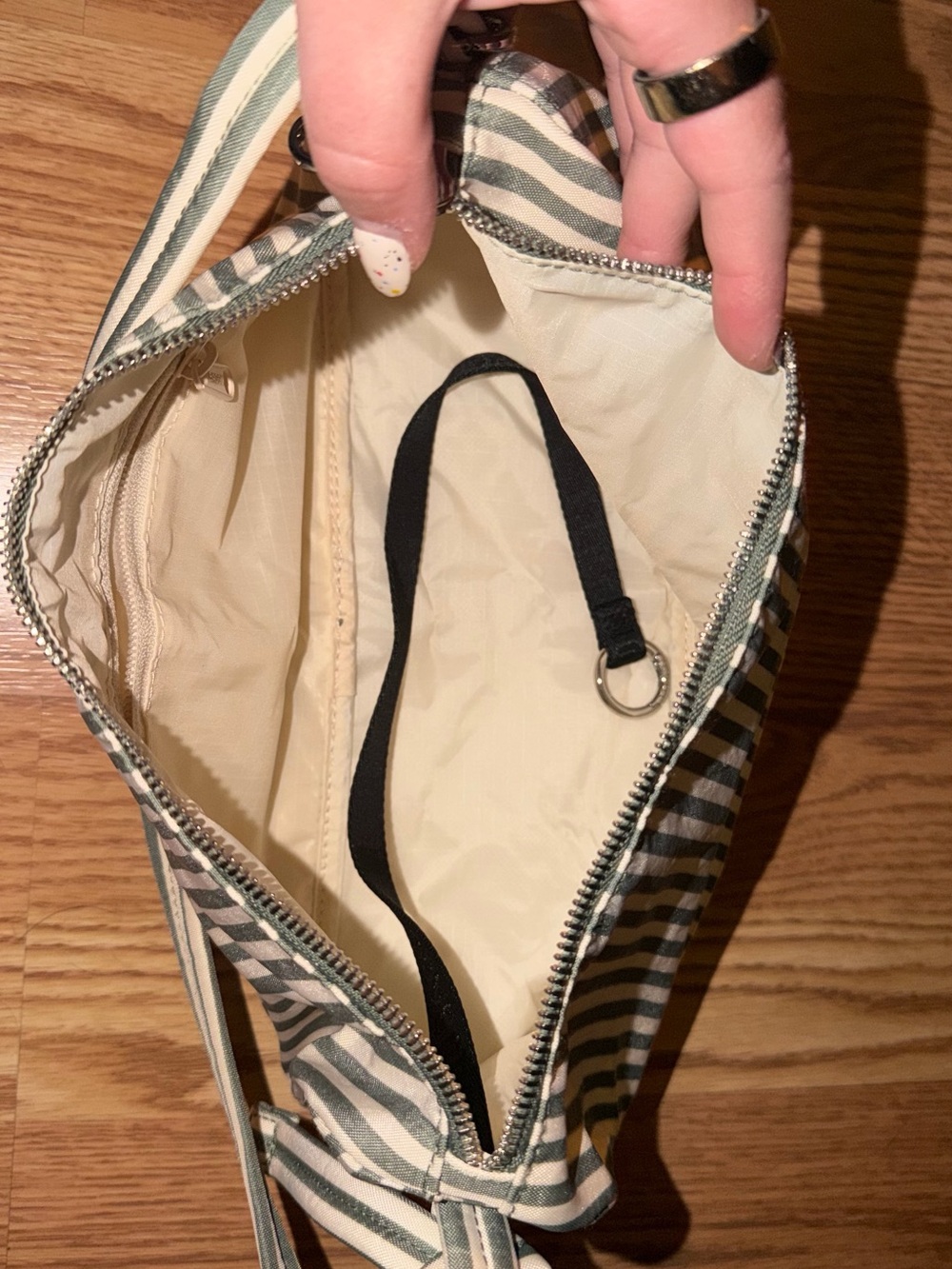 Baggu Sage Stripe Loaf Bag NWoT - Picture 4 of 4